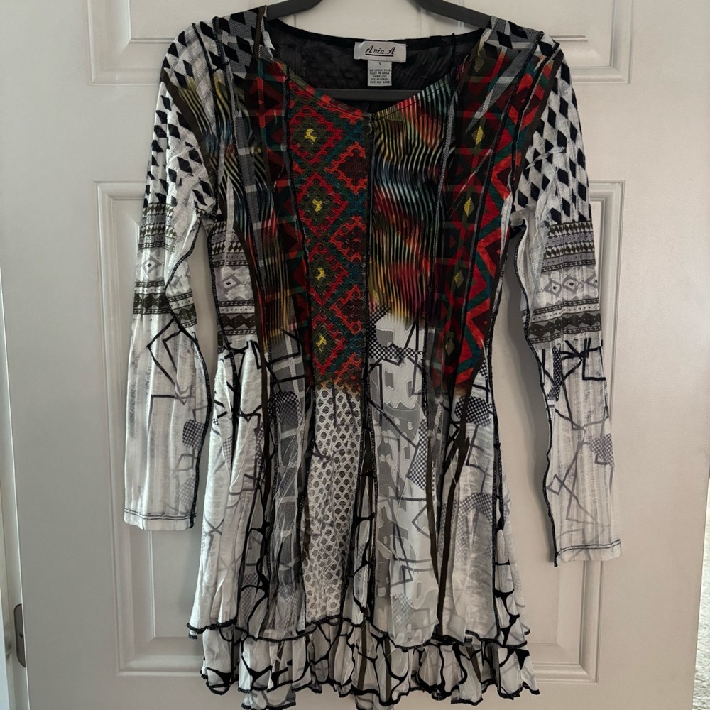 Ania. A Vintage Geometric Ruffle Mesh Tunic Top